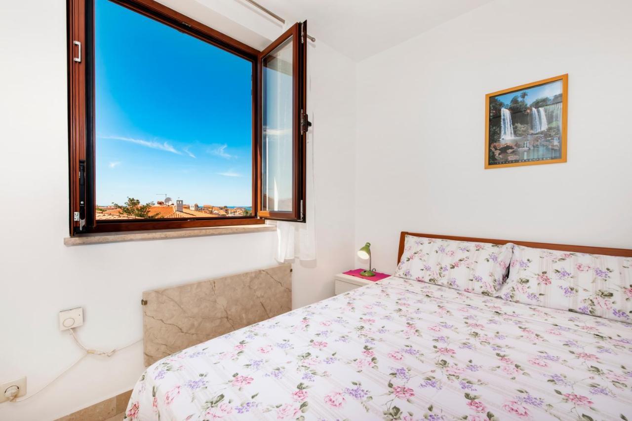 Guesthouse Santin Rovinj Exterior photo